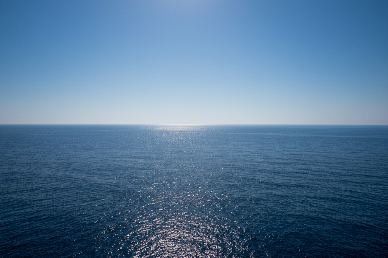 Endloses Meer mit Himmel